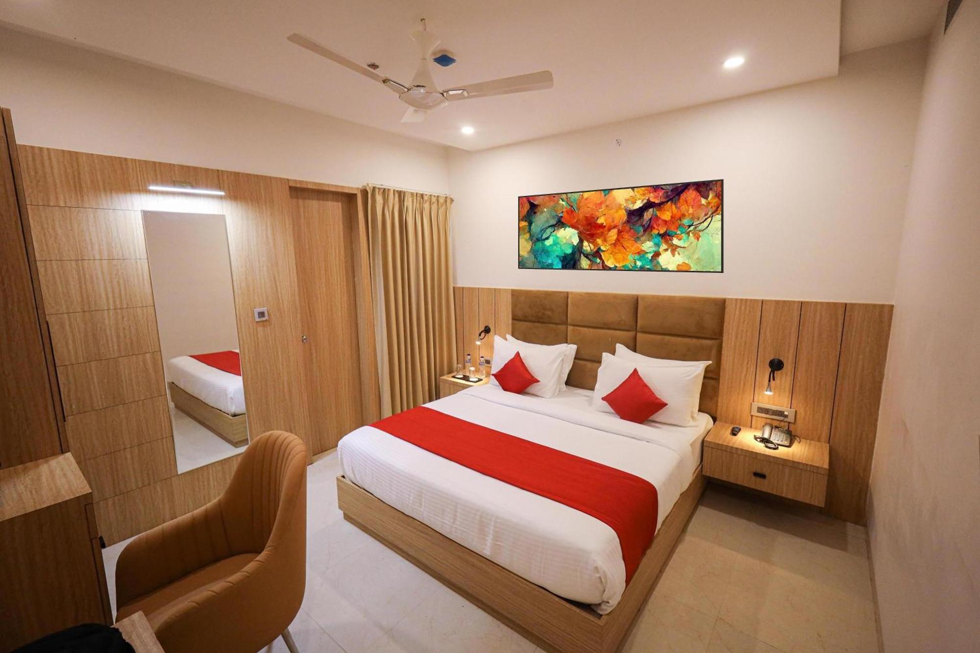 Hotel The Royal Legacy Lucknow Esterno foto