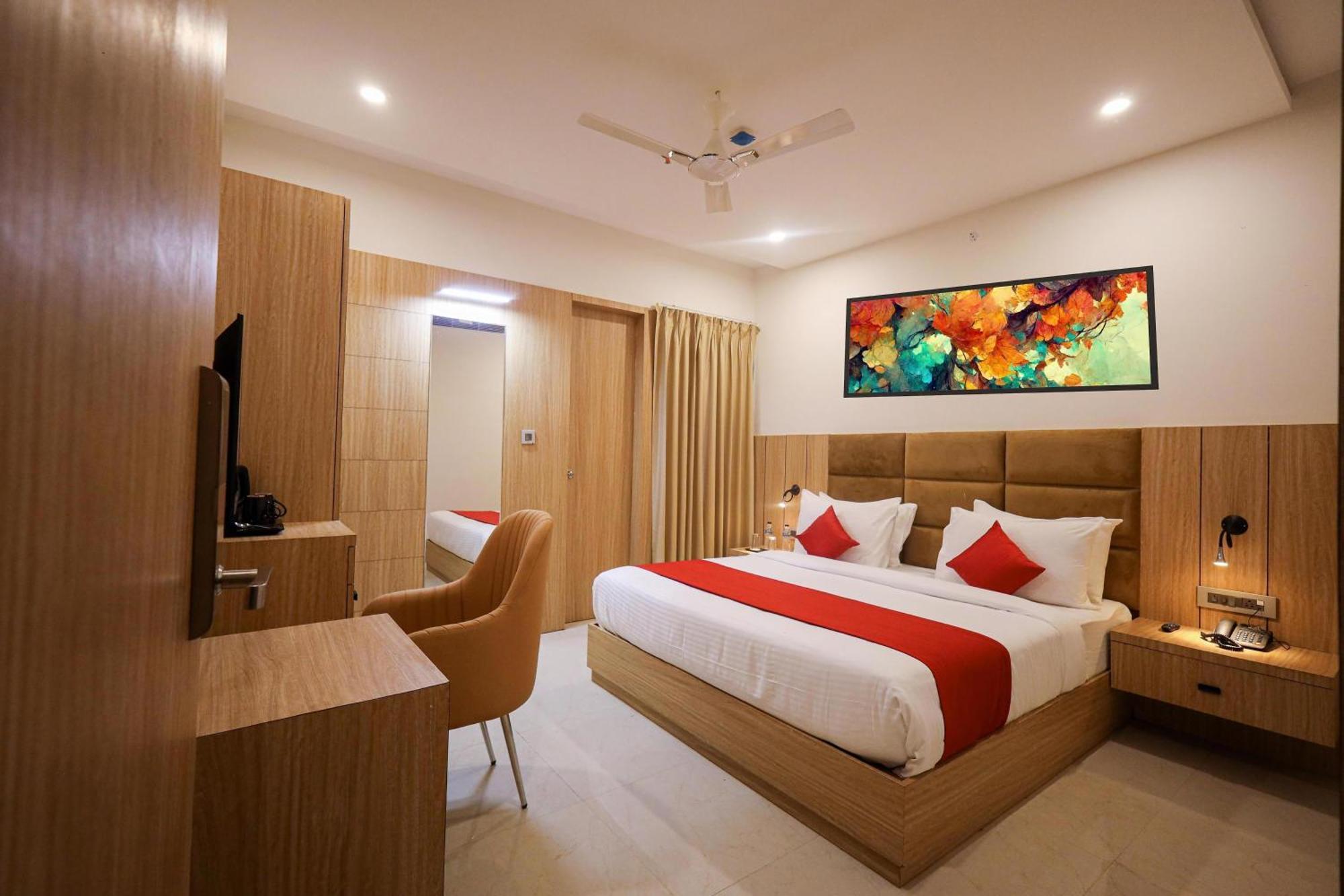 Hotel The Royal Legacy Lucknow Esterno foto